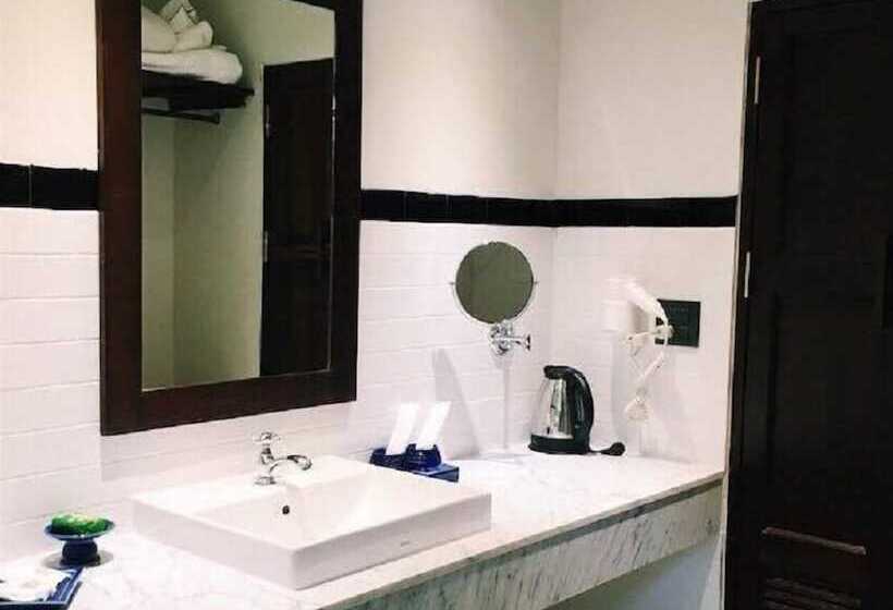 هتل Mooban Talay Resort