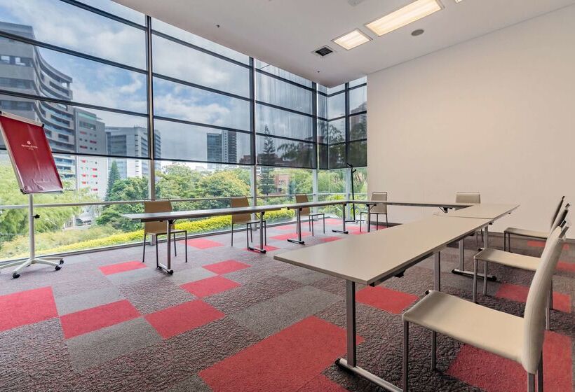 هتل NH Collection Medellin Royal