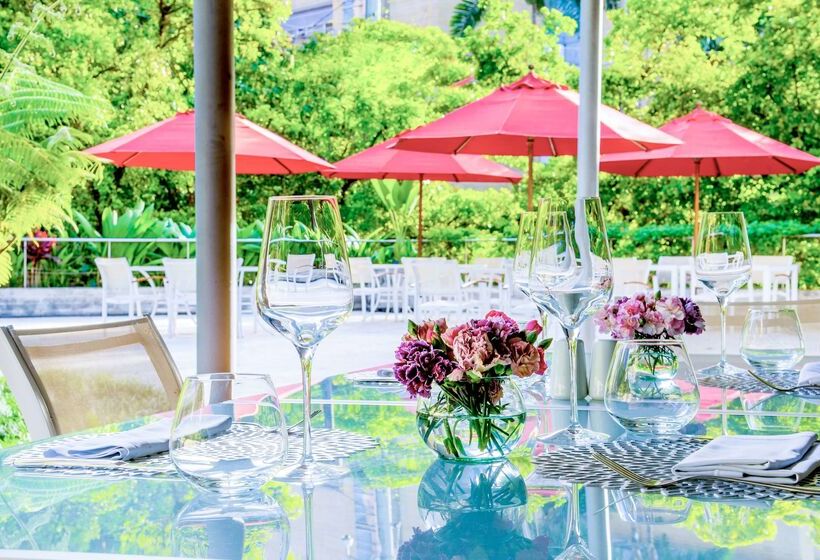 هتل NH Collection Medellin Royal