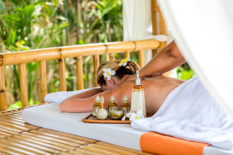 هتل Outrigger Khao Lak Beach Resort   Sha Extra Plus