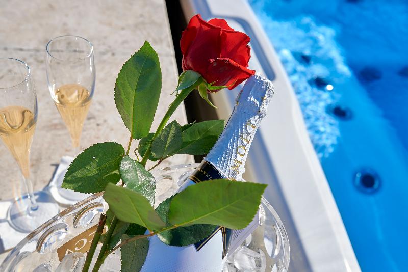 هتل Palace Derossi