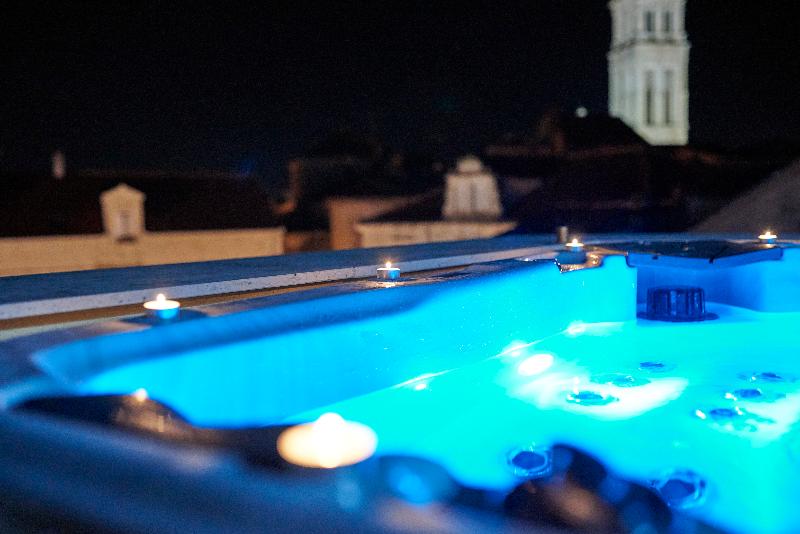 هتل Palace Derossi