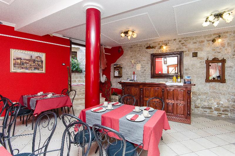 هتل Palace Derossi