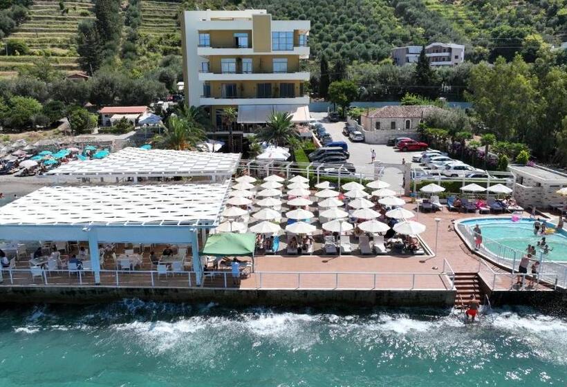 هتل Paradise Beach