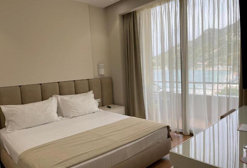 هتل Paradise Beach