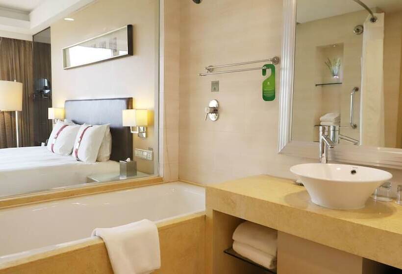 هتل Qingdao Parkview Holiday