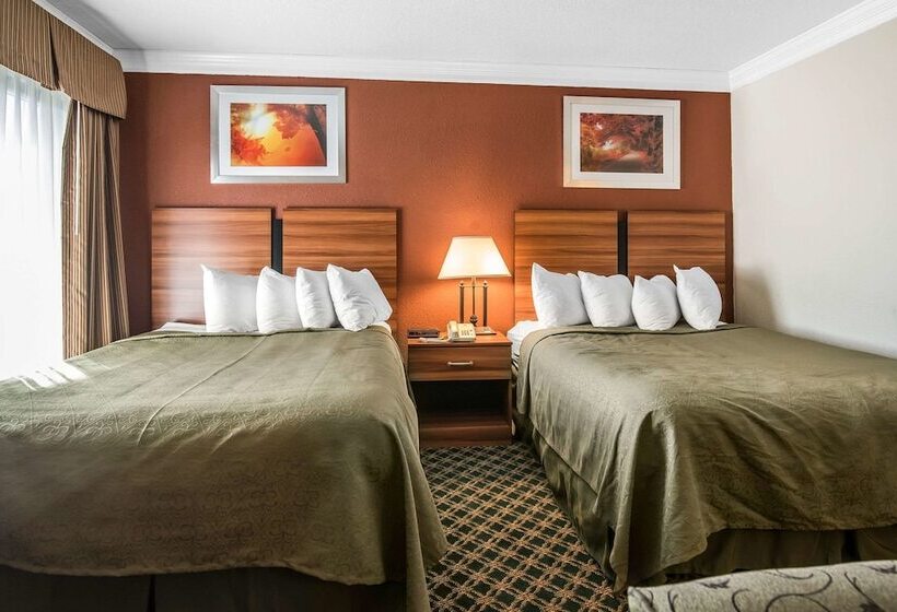 هتل Quality Inn Rutland