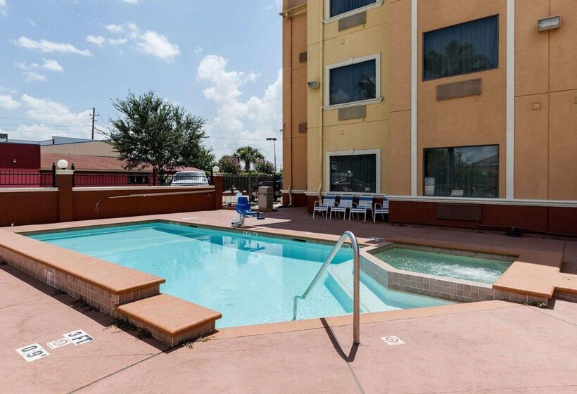 هتل Quality Suites Houston Nw Cyfair