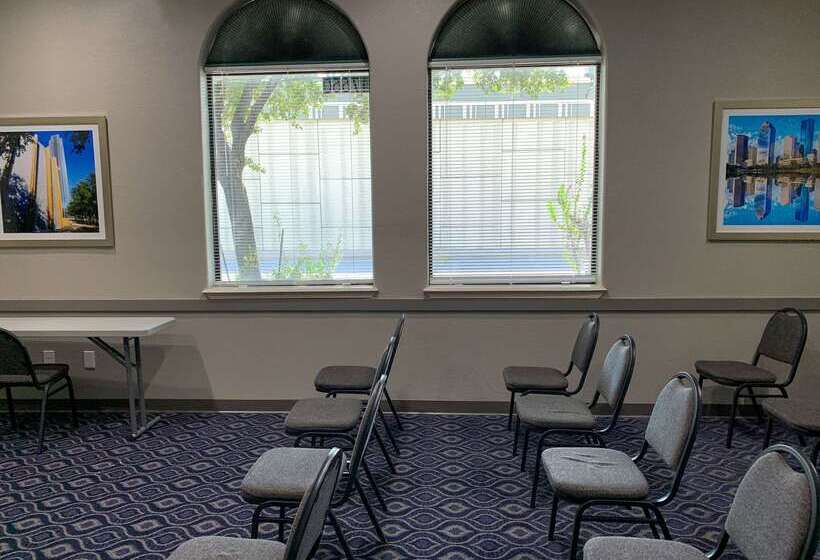هتل Quality Suites Houston Nw Cyfair