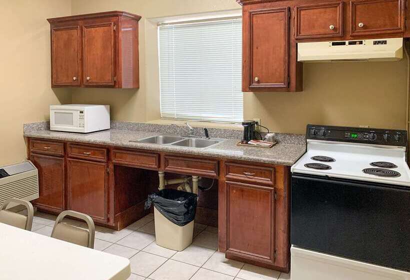 هتل Quality Suites Houston Nw Cyfair