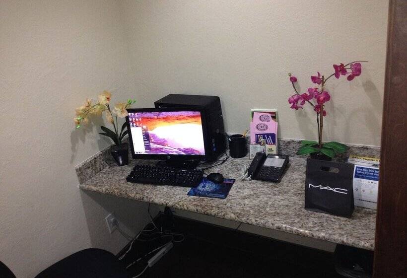 هتل Quality Suites Houston Nw Cyfair