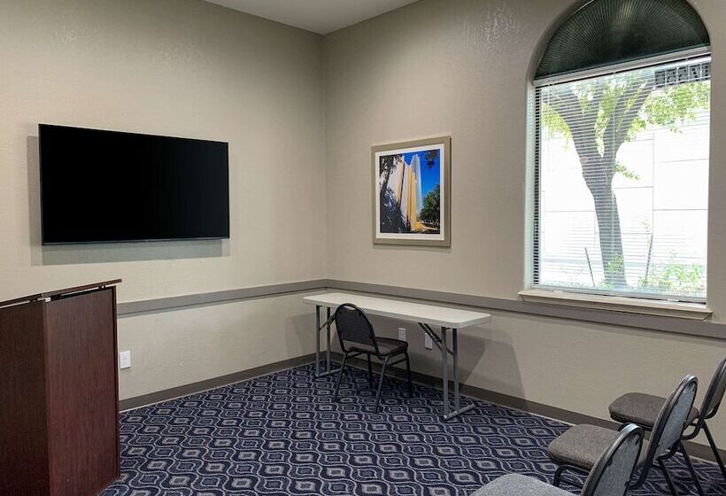 هتل Quality Suites Houston Nw Cyfair