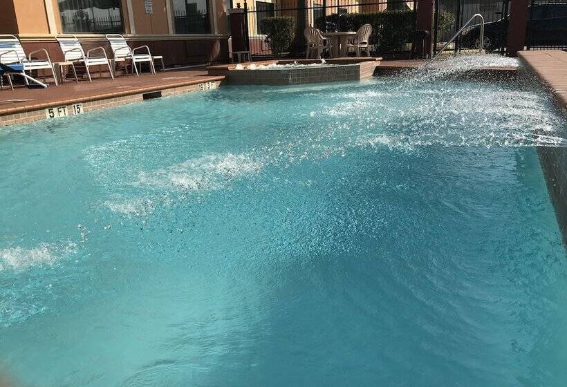 هتل Quality Suites Houston Nw Cyfair