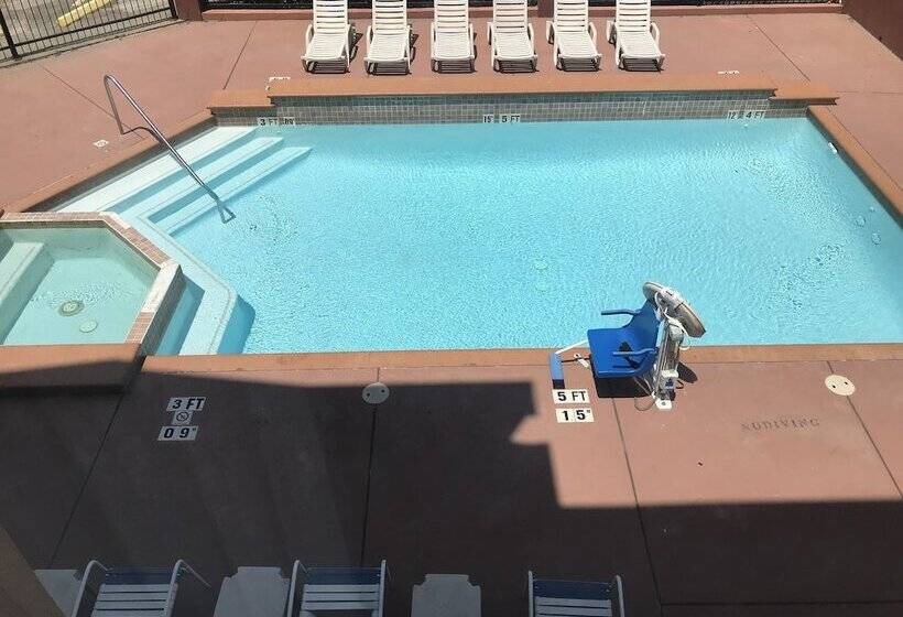 هتل Quality Suites Houston Nw Cyfair