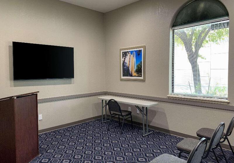 هتل Quality Suites Houston Nw Cyfair