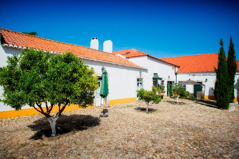 בית מלון כפרי Quinta Da Praia Das Fontes
