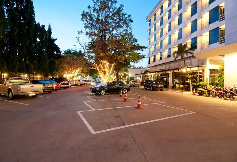 هتل Sandalay Resort