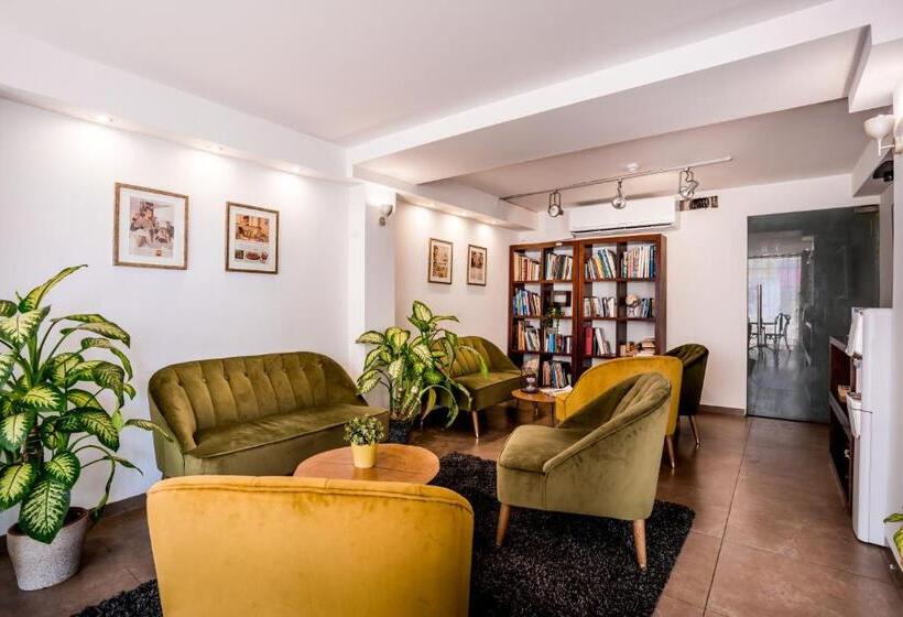Hotel Satori