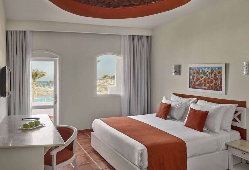 هتل Jaz Neo Reef Marsa