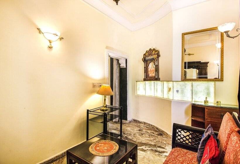 호텔 Sugan Niwas Palace