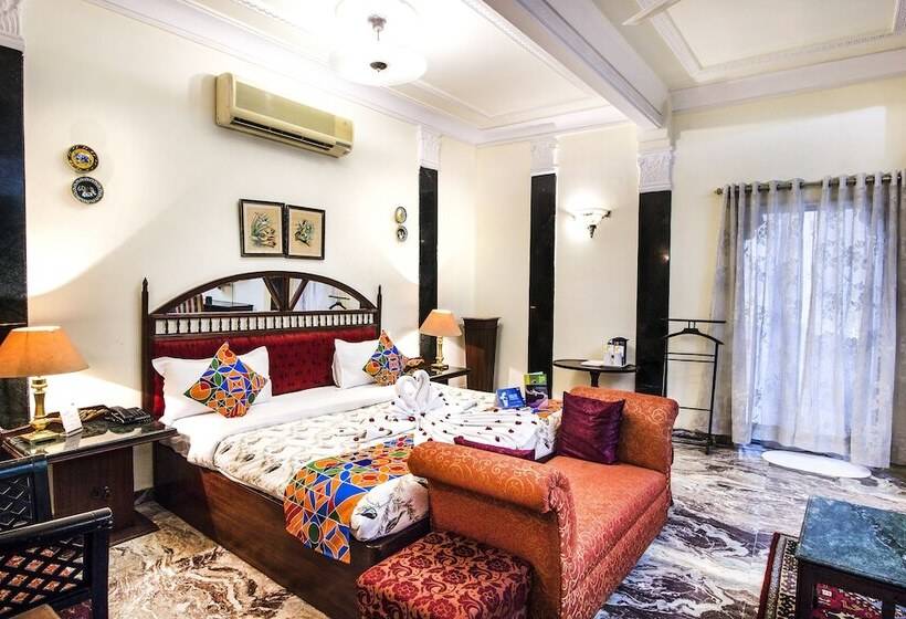 בית מלון כפרי Sugan Niwas Palace