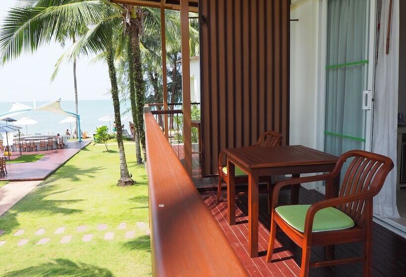 هتل The Briza Beach Resort, Khao Lak Sha Extra Plus