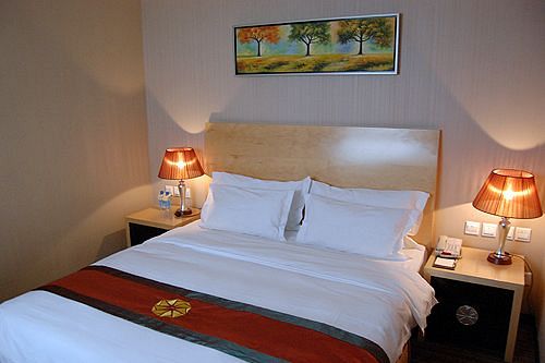 Fotos del hotel Titan Times:  14