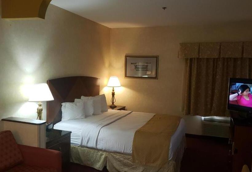 هتل A Victory Suites Warren