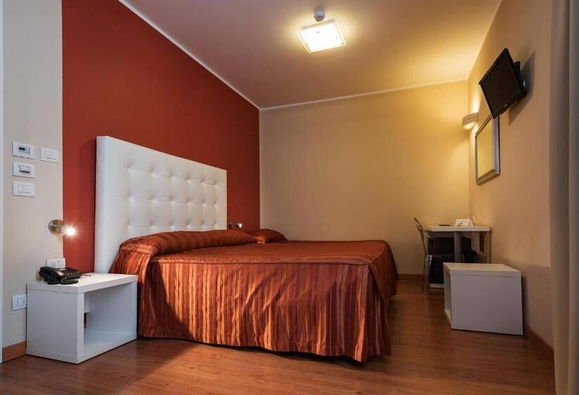 هتل Villa Molinari