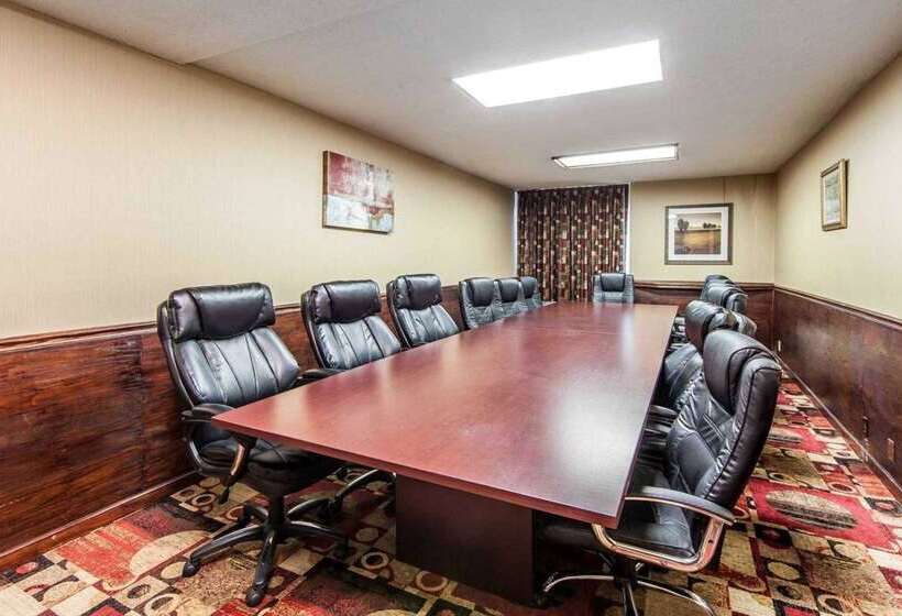 هتل Wingate By Wyndham Marietta Conference Center
