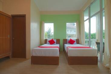 هتل Sea Forest Beach Resort