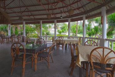 هتل Sea Forest Beach Resort
