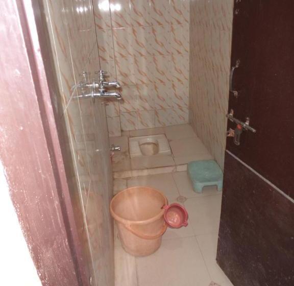 فندق Rajhans