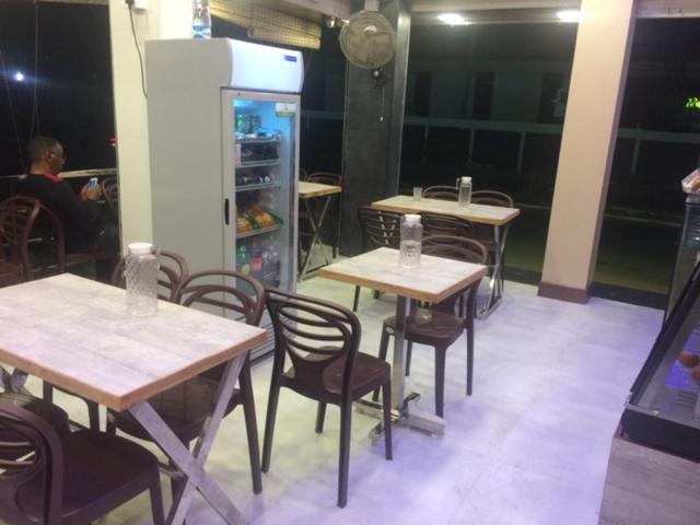 هتل Spark Residency