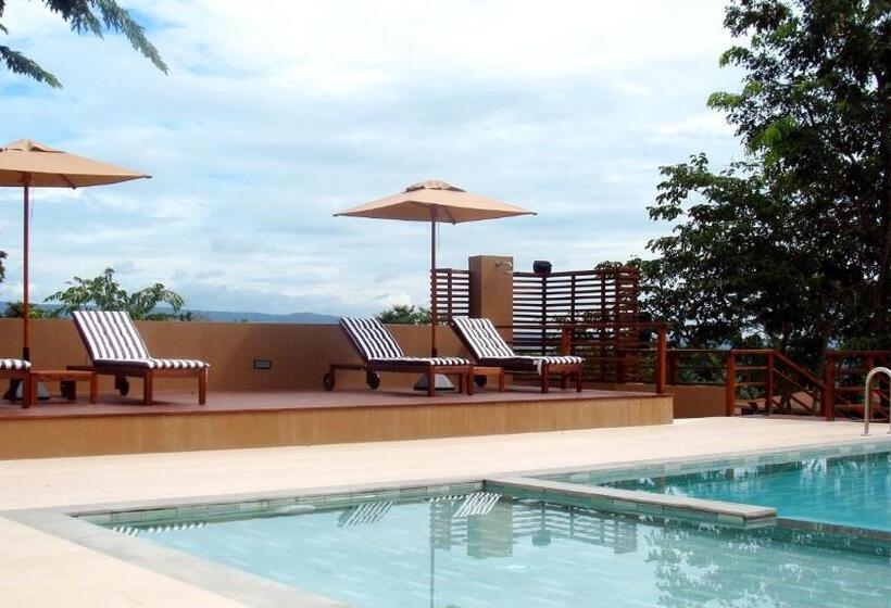 Mountain Creek Golf Resort & Residences
