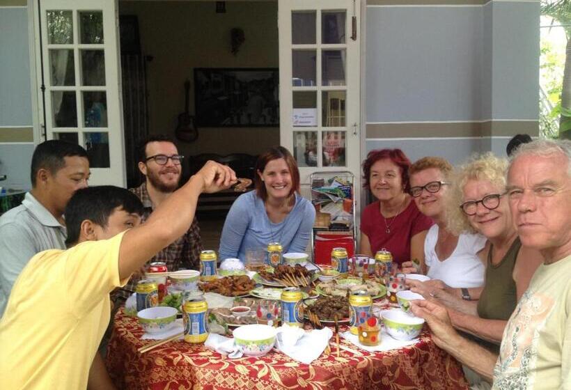 تختخواب و صبحانه Homestay Hong Cong