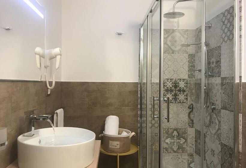 تختخواب و صبحانه Le Torrette Rooms And Apartments