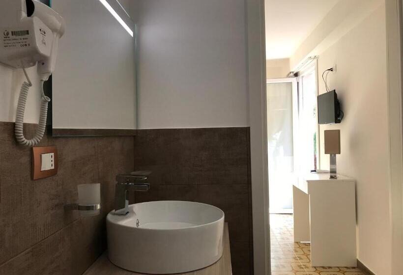 تختخواب و صبحانه Le Torrette Rooms And Apartments