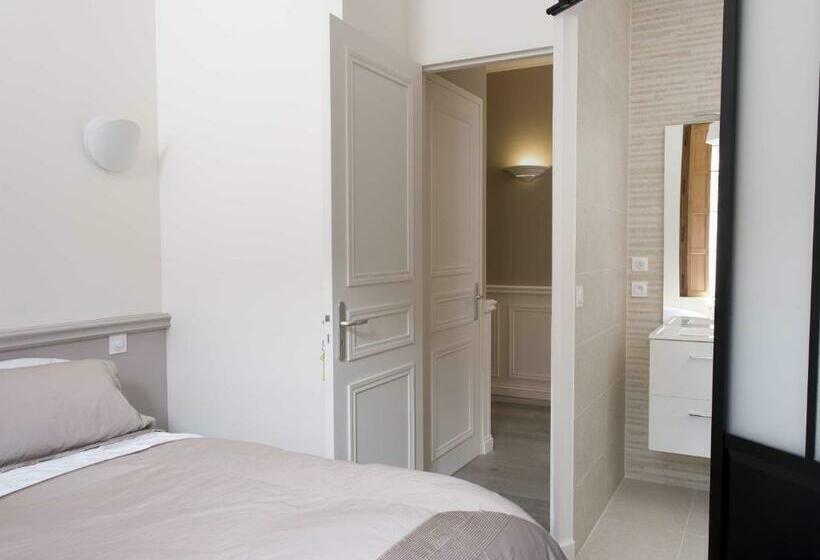 Bed and Breakfast Sasha S Place Appartement De Luxe Hypercentre