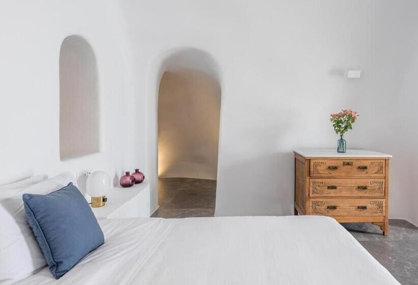 هتل Chelidonia Luxury Suites