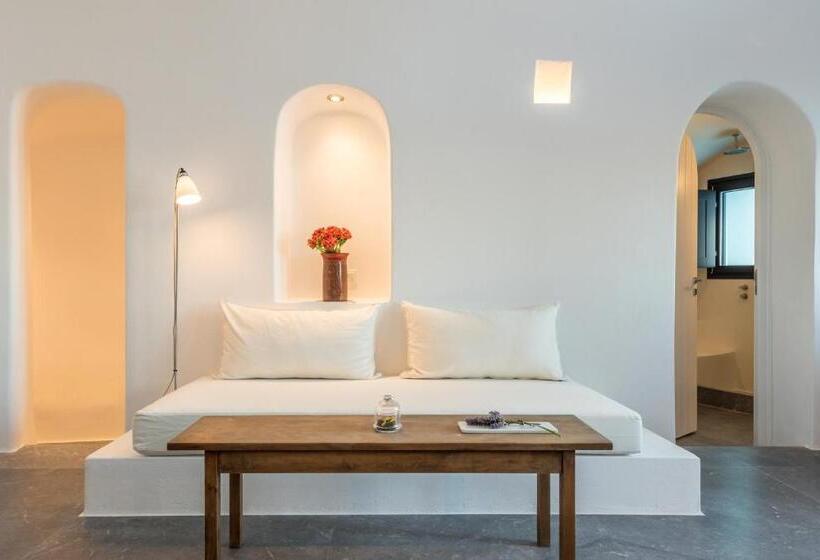 هتل Chelidonia Luxury Suites