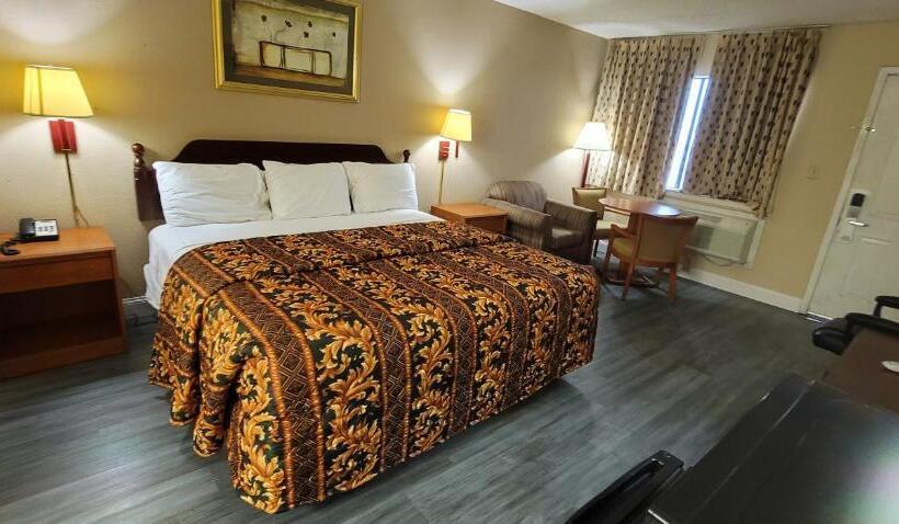 酒店 Regency Travel Inn