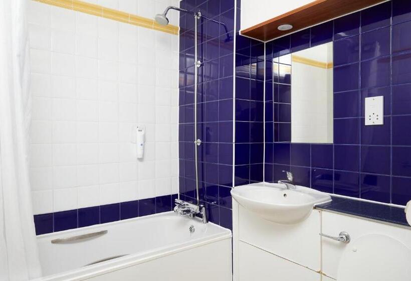 酒店 Wheatsheaf By Chef & Brewer Collection