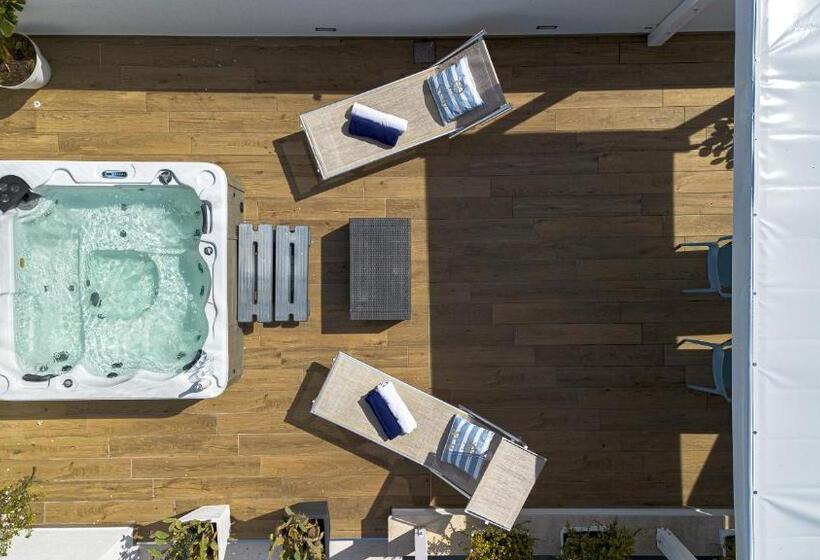 پانسیون Acquarò Suite Jacuzzi