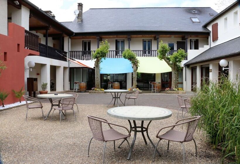 בית מלון כפרי Auberge De La Vallée D Ossau