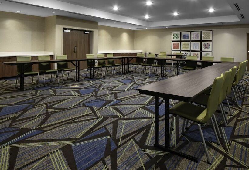 هتل Holiday Inn Express & Suites Griffin