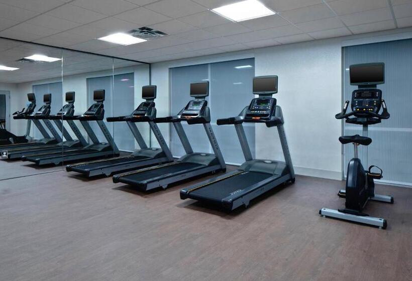 هتل Holiday Inn Express & Suites Griffin