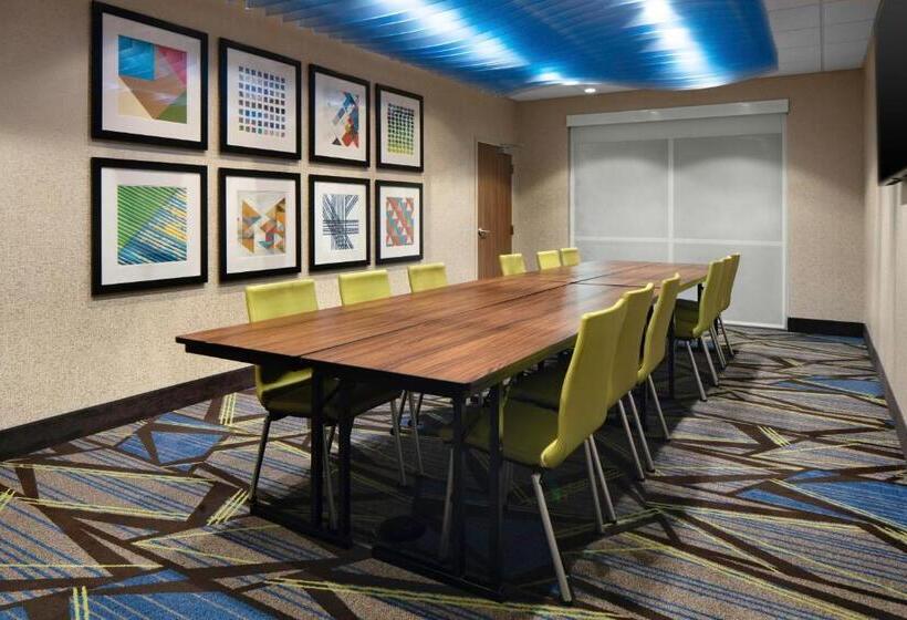 هتل Holiday Inn Express & Suites Griffin