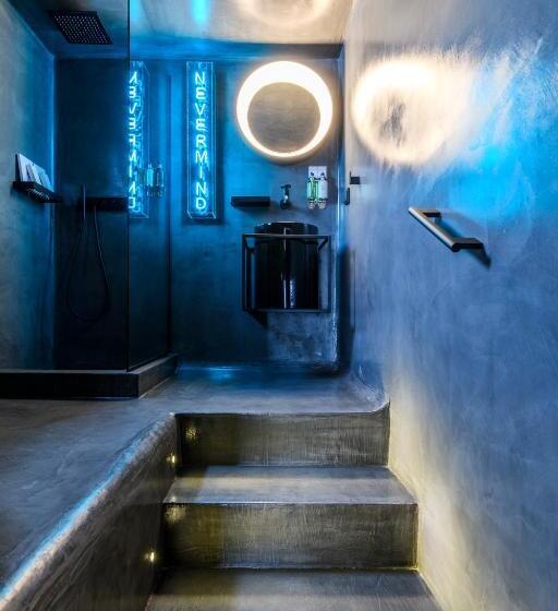 هتل She Mykonos Boutique