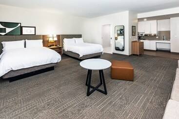 هتل Staybridge Suites   Portland, An Ihg